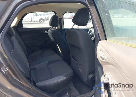 2012 Ford Focus Se z USA, uszkodzony, nr VIN 1FAHP3K29CL242079